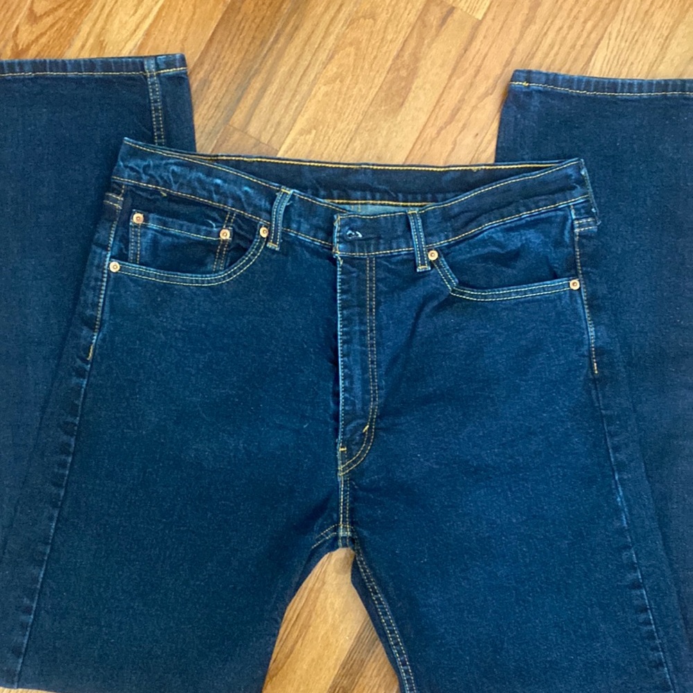 Men’s Levi’s, 38x34, maybe worn once, excellent condition